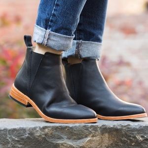 Nisolo Chelsea boots